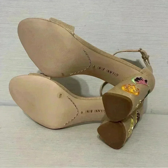 Gianni Bini Joenahtwo Natural Straw Fruit Embellished Block Heel Sandals Summer - Picture 12 of 16